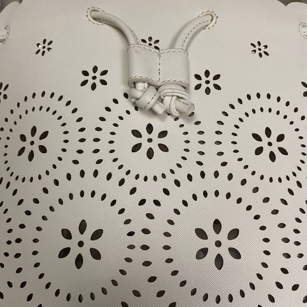 Elegant White Perforated Tote Bag - Picture 3 of 6